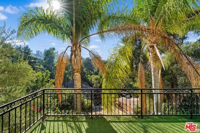 Building Photo - 3782 Berry Dr