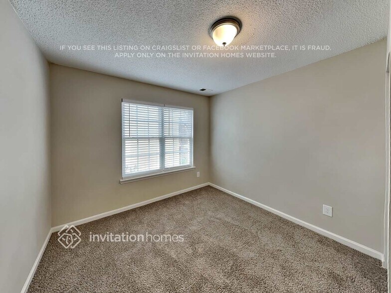 Building Photo - 10324 Covingtonwood Dr