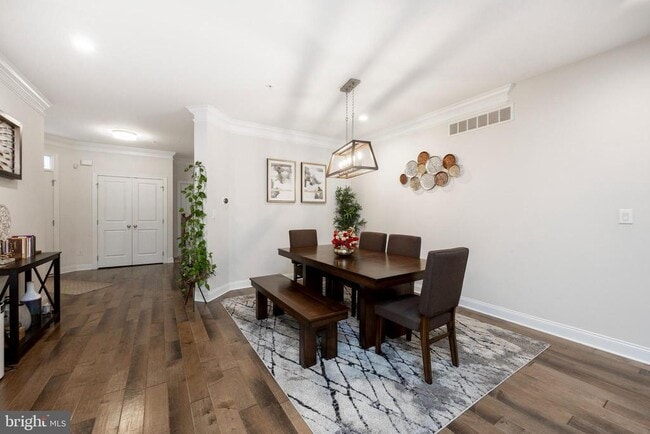 Building Photo - 126 Iron Hill Way