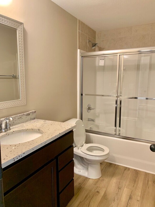 Building Photo - 8712 E Harry St