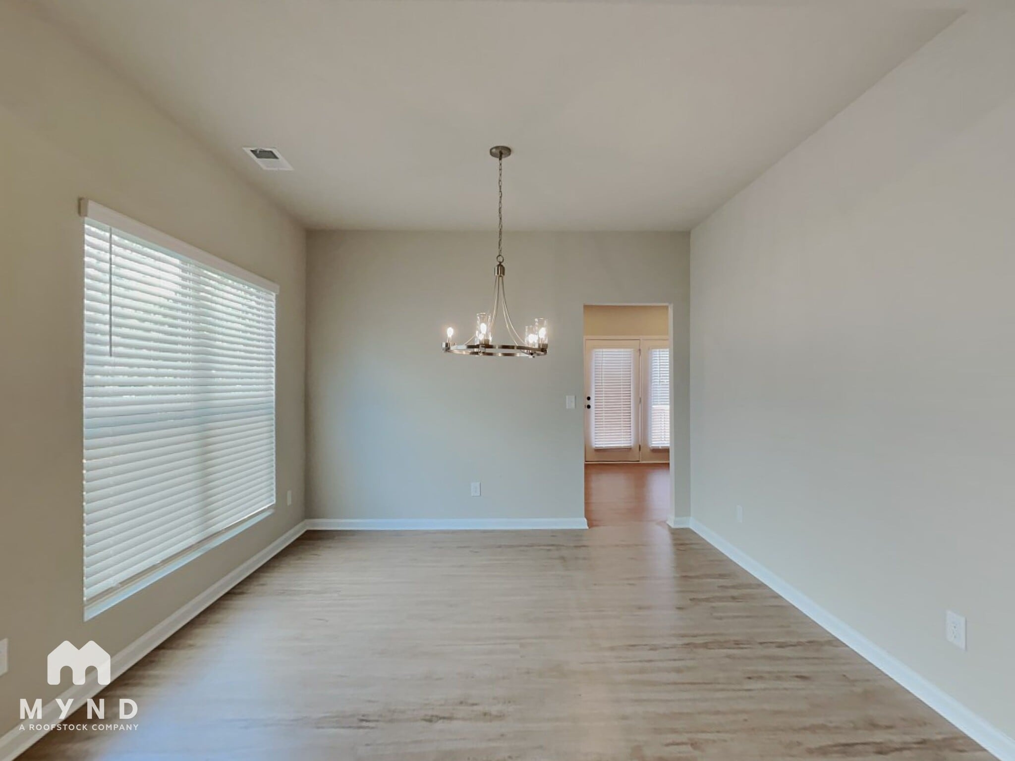Building Photo - 418 S Fortune Way