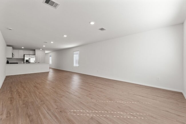 Building Photo - 17747 Pemswood Dr