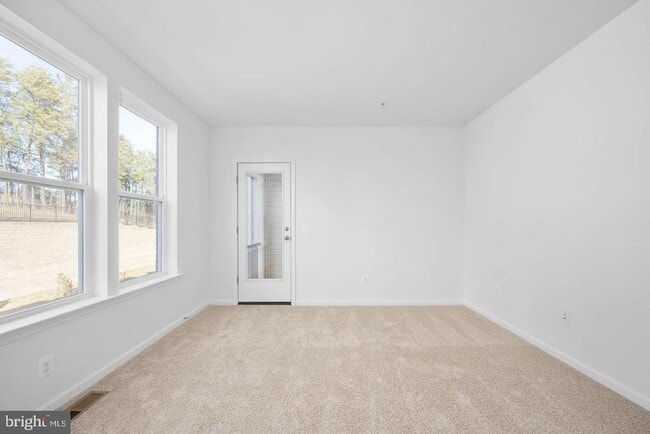 Building Photo - 2536 Neabsco Common Pl