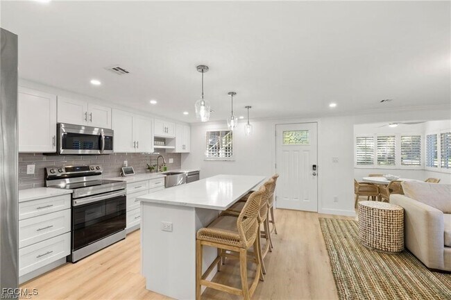 Building Photo - 503 Broad Ave S