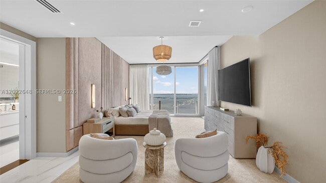 Building Photo - 300 Biscayne Blvd