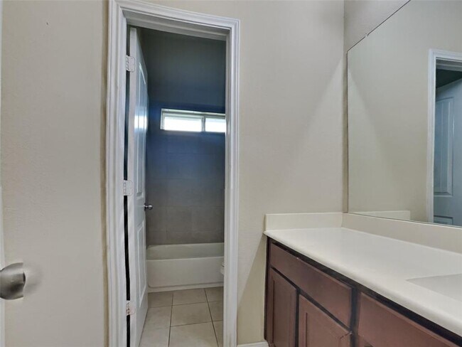 Building Photo - 24819 Alberti Sonata Dr