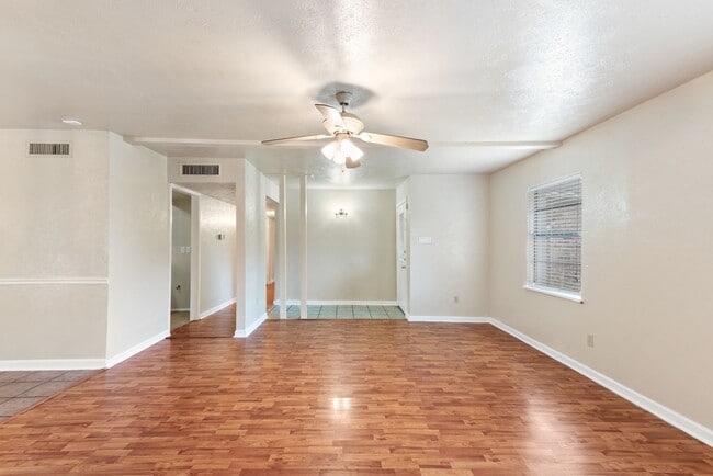 Building Photo - 24111 Reagon Canyon Dr