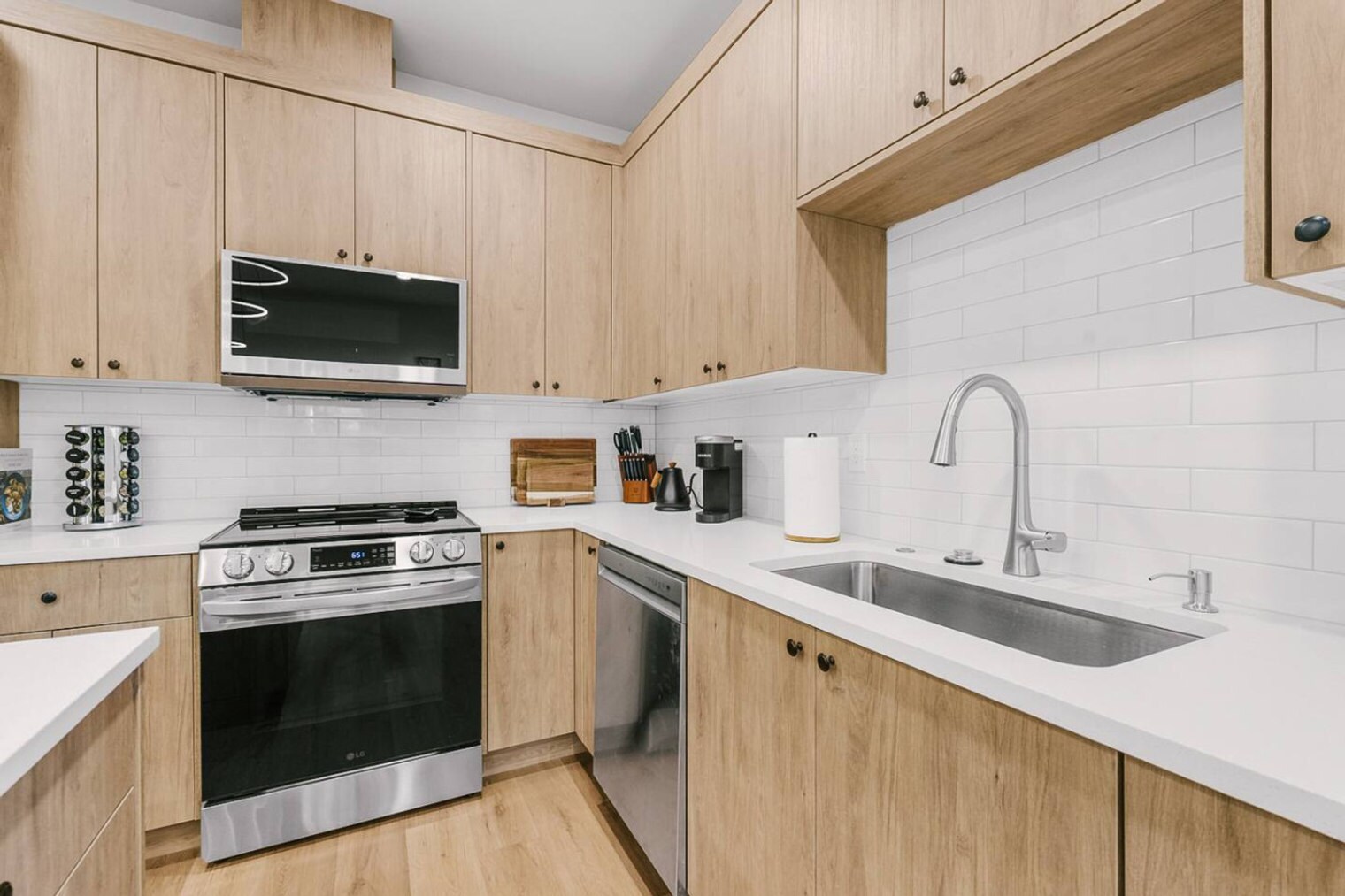 Building Photo - 3202 NW Division St