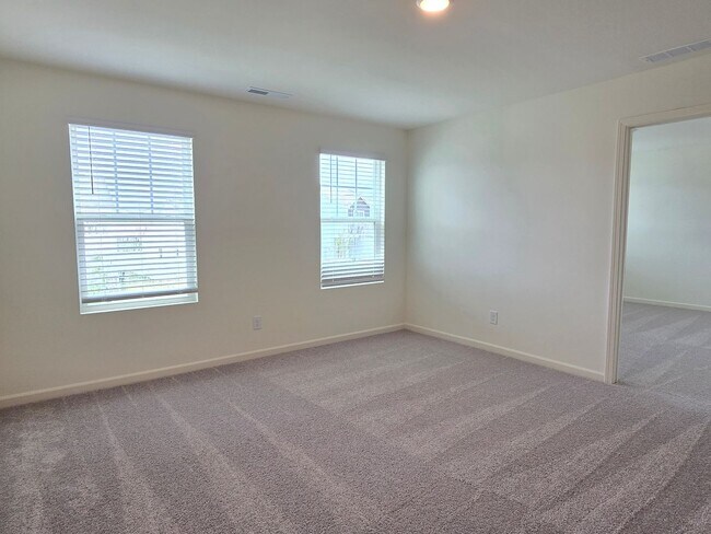 Building Photo - Brand new 3-bedroom / 2.5-Bath in the high...
