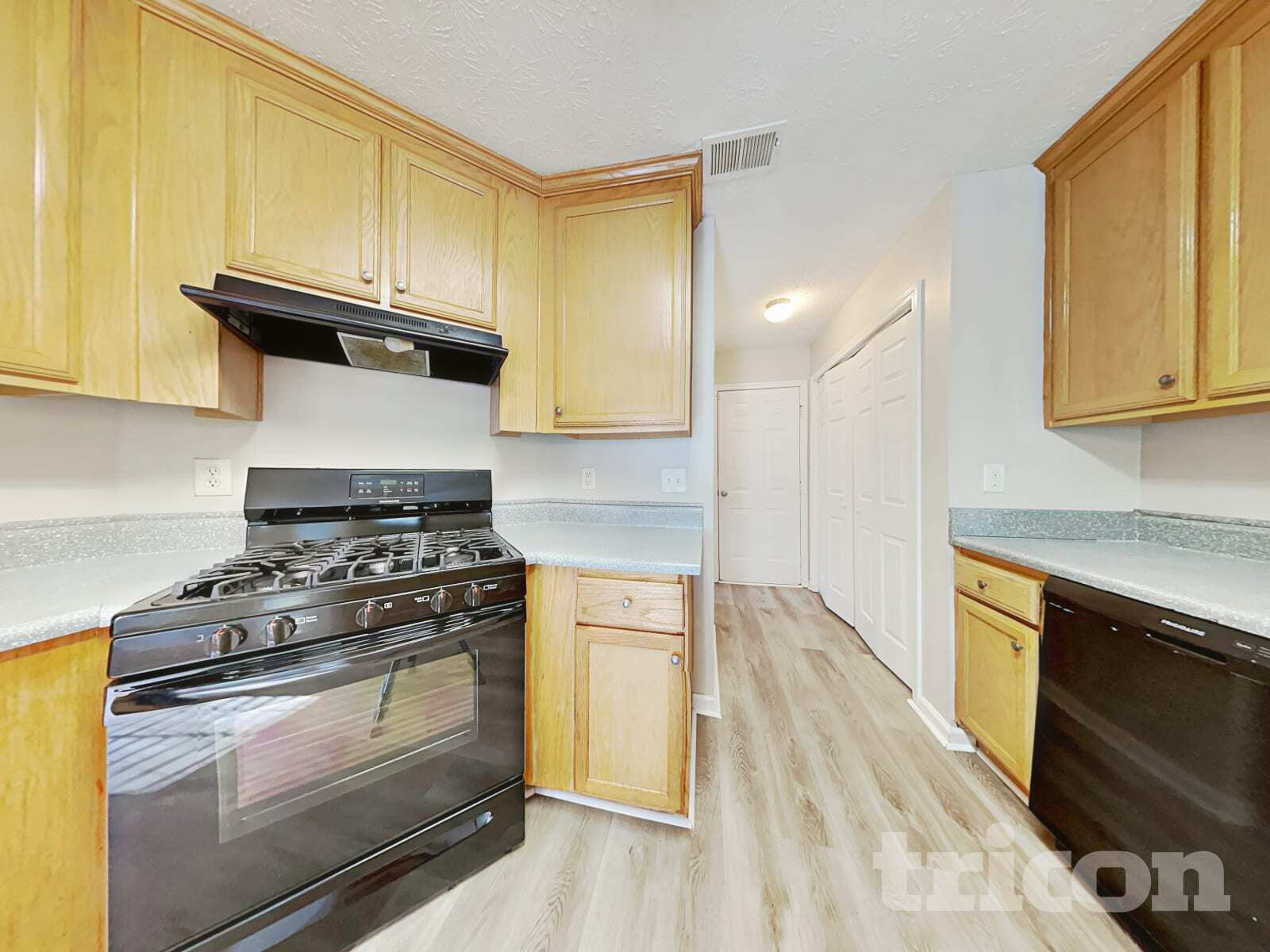 Building Photo - 280 Lassiter Dr