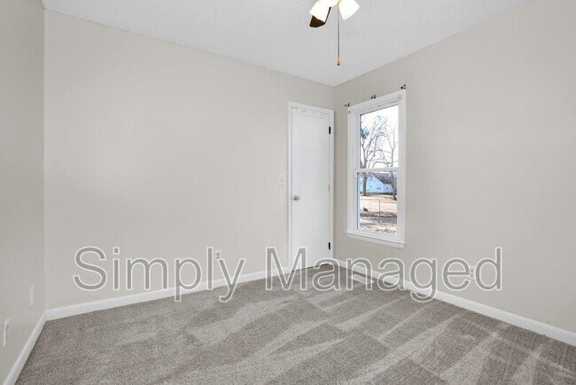 Building Photo - 7345 Pebblebrook Dr