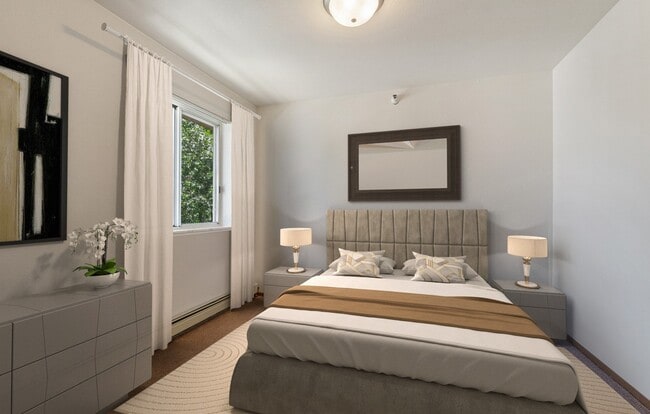 Interior Photo - Somerset Properties