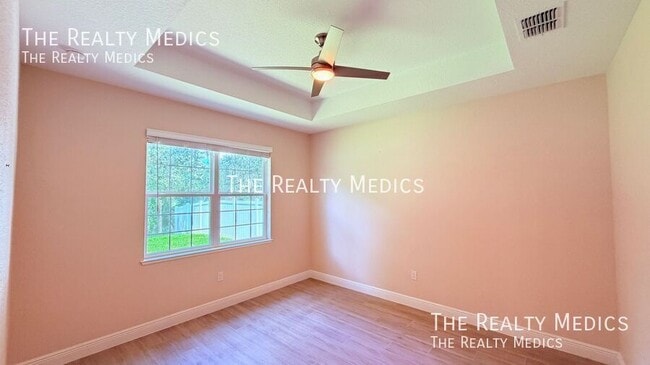 Building Photo - 4791 NE 125th Lp
