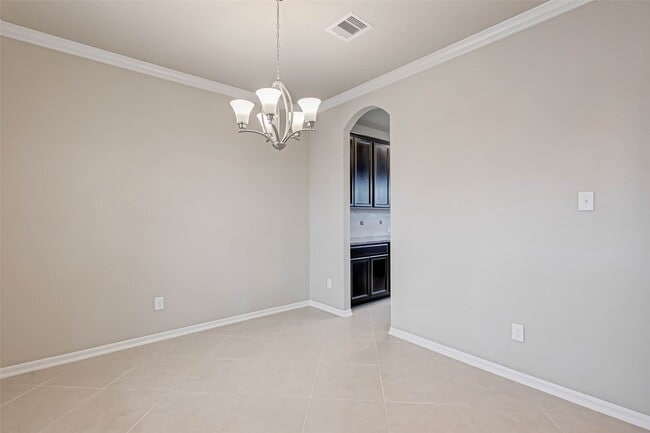 Building Photo - 2111 Post Oak Ct