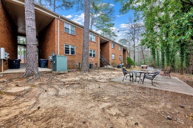 Building Photo - 2076 Montreat Cir