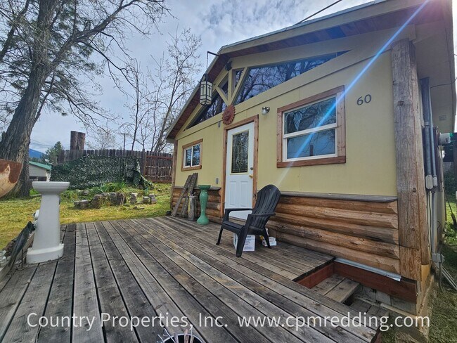 Building Photo - Updated 2-Bedroom House With Refrigerator & Vaulted Ceilings Available Now!