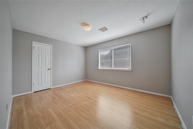 Building Photo - 4422 Westray Dr