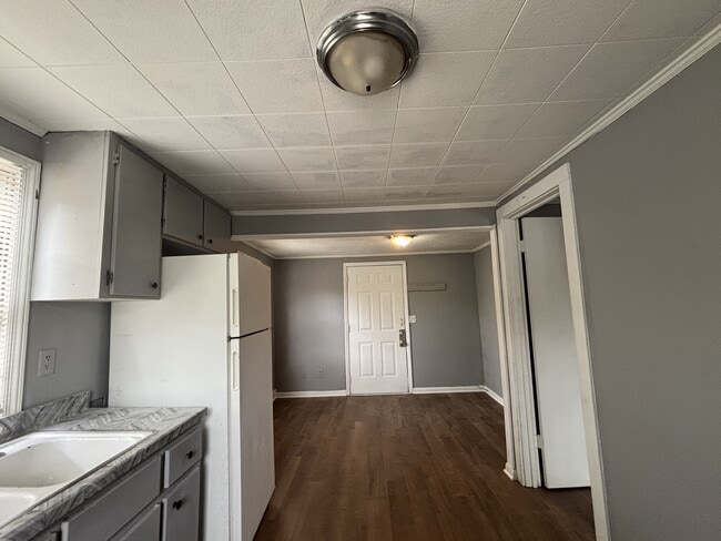 Building Photo - 108 Pitt St