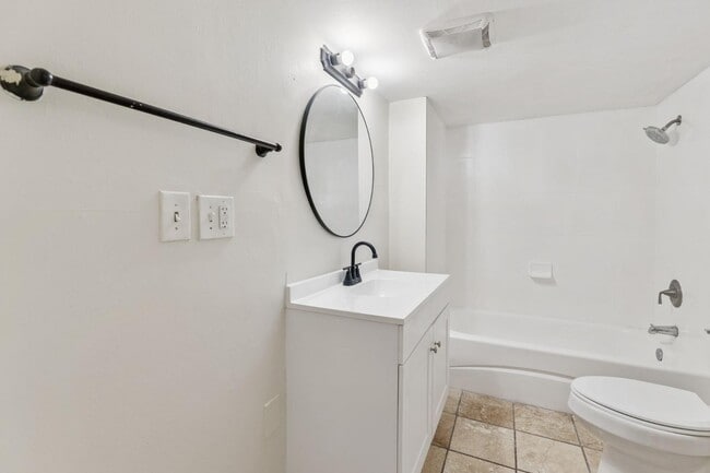 Building Photo - 38341 Palm Grove Dr