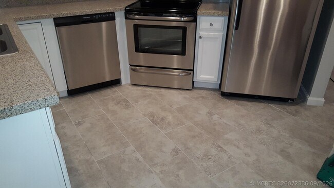 Building Photo - 8033 Carnoustie Pl
