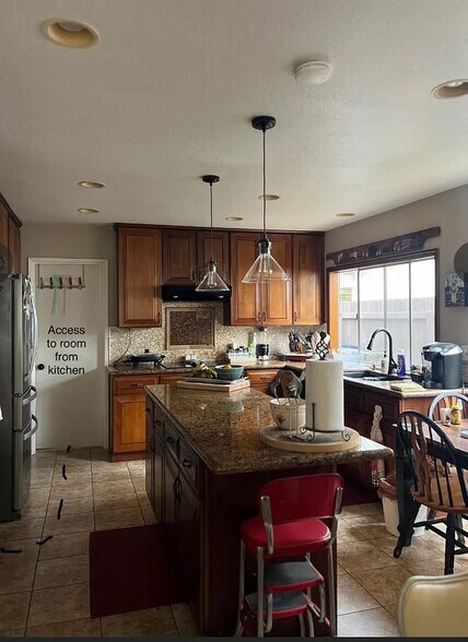 Building Photo - 16872 Stiles Cir