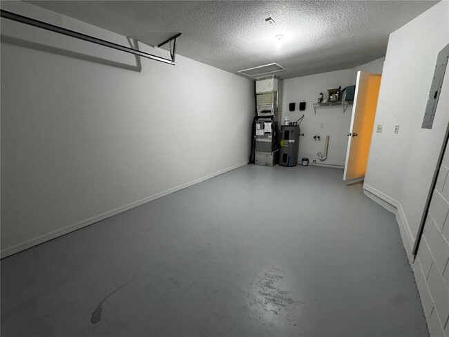 Building Photo - 2602 Icabod Ct