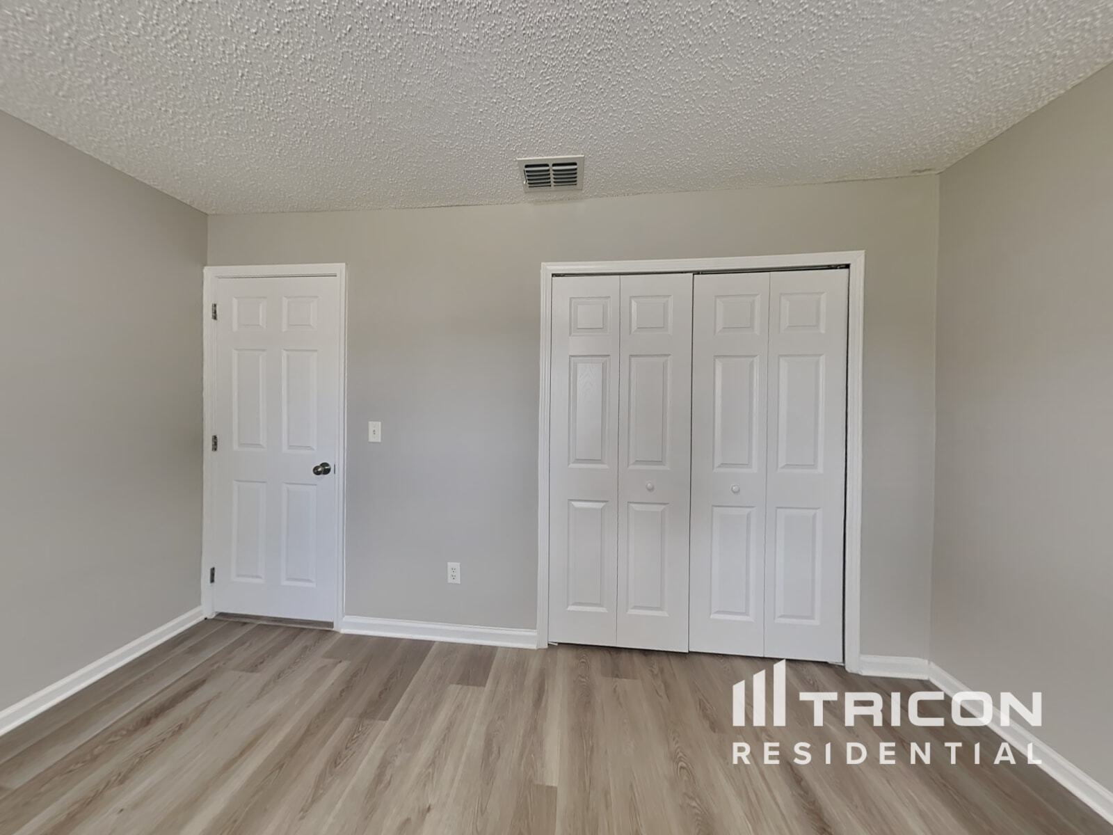 Building Photo - 3397 Westfield Dr