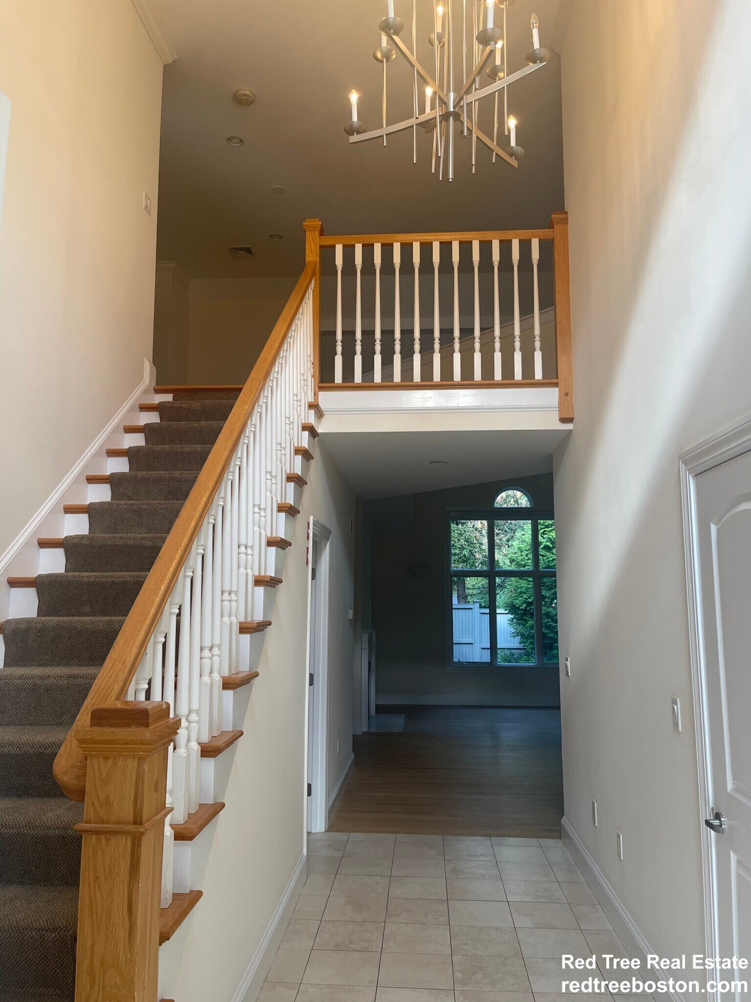 Building Photo - 901 W Roxbury Pky