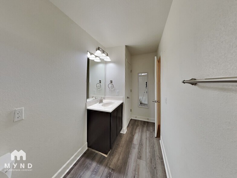 Building Photo - 11680 Cervino Dr