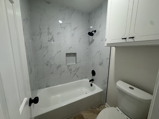 Building Photo - Beautiful 2 Story Home Across the Street From Preston Elementary!