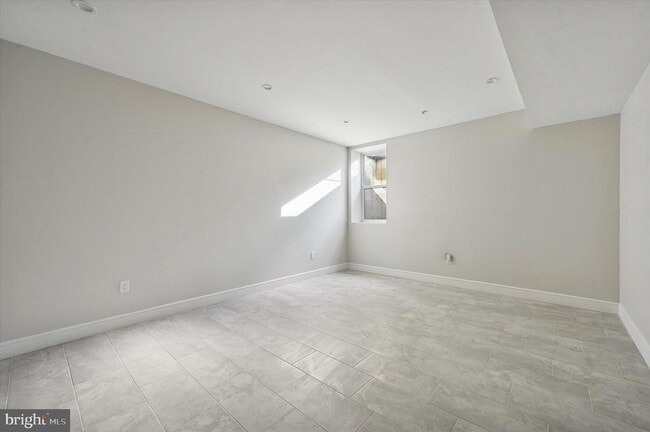 Building Photo - 331 Fountain St