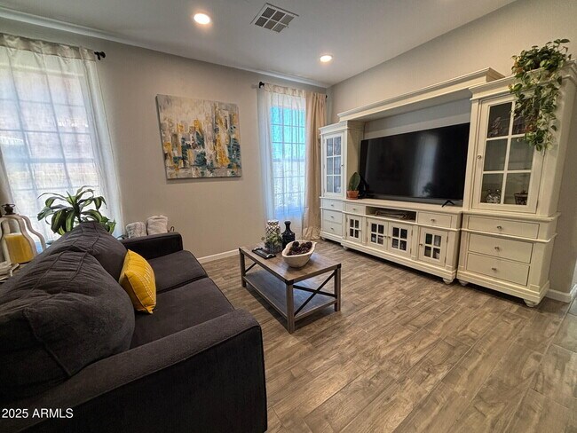 Building Photo - 2839 E Sports Ct