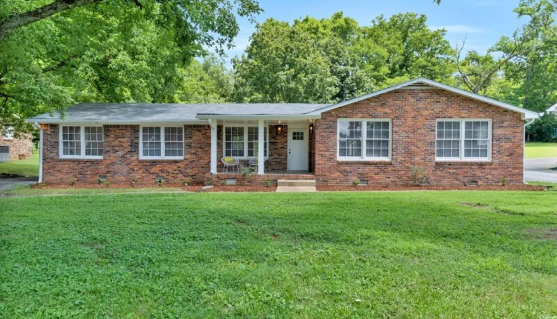 Primary Photo - 618 Harpeth Bend Dr