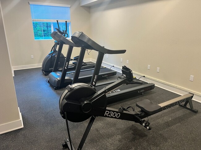 Building Photo - Brand New 2 bed 2 bath Townhome Rolling Hills Estates