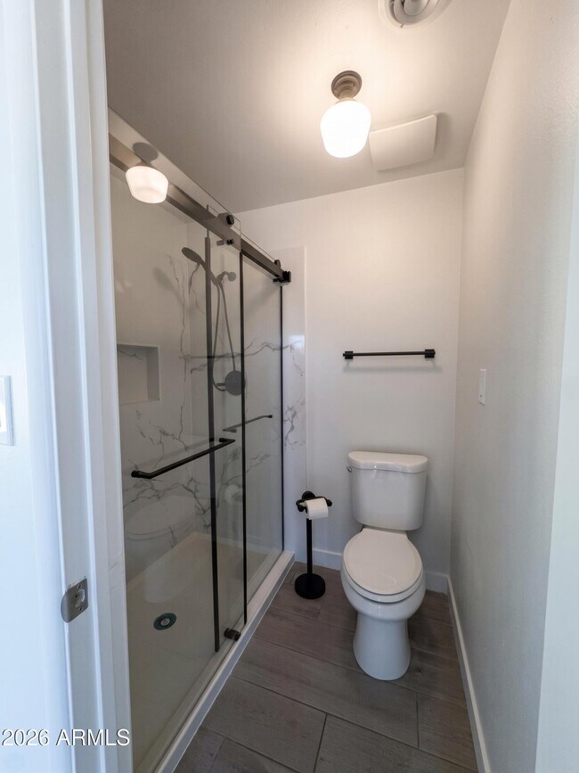 Building Photo - 4222 E Winnetka Dr