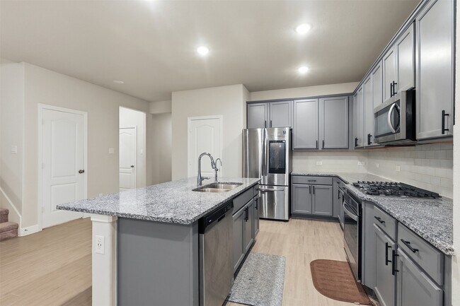 Building Photo - 119 Buttonwood Ct