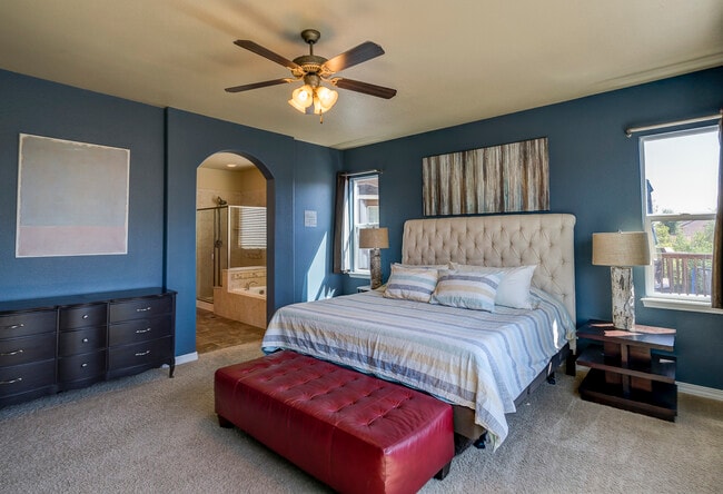 Building Photo - 7868 Renegade Hill Dr