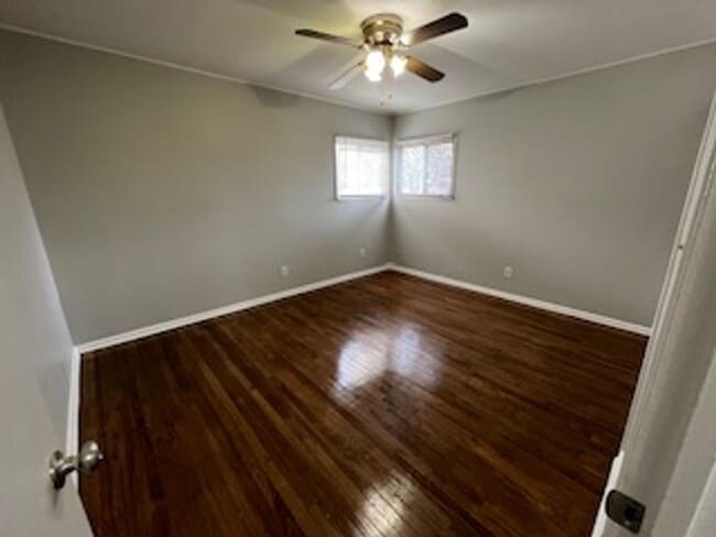 Building Photo - 3 BR 1.5 BA split-level with attached 1 car garage