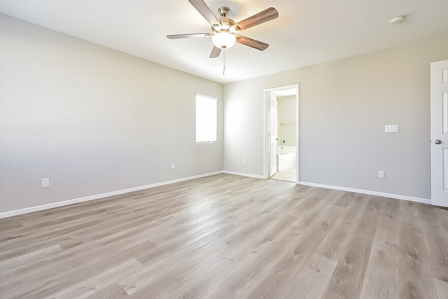 Building Photo - 9760 Havasupai Ave