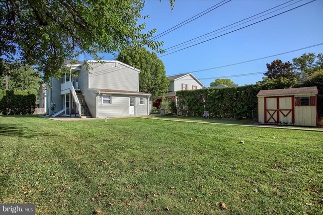 Building Photo - 424 W Main St