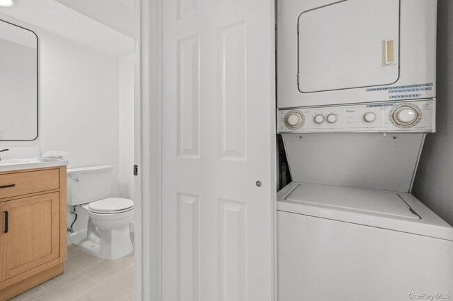 Building Photo - 11 Woods Brooke Ln