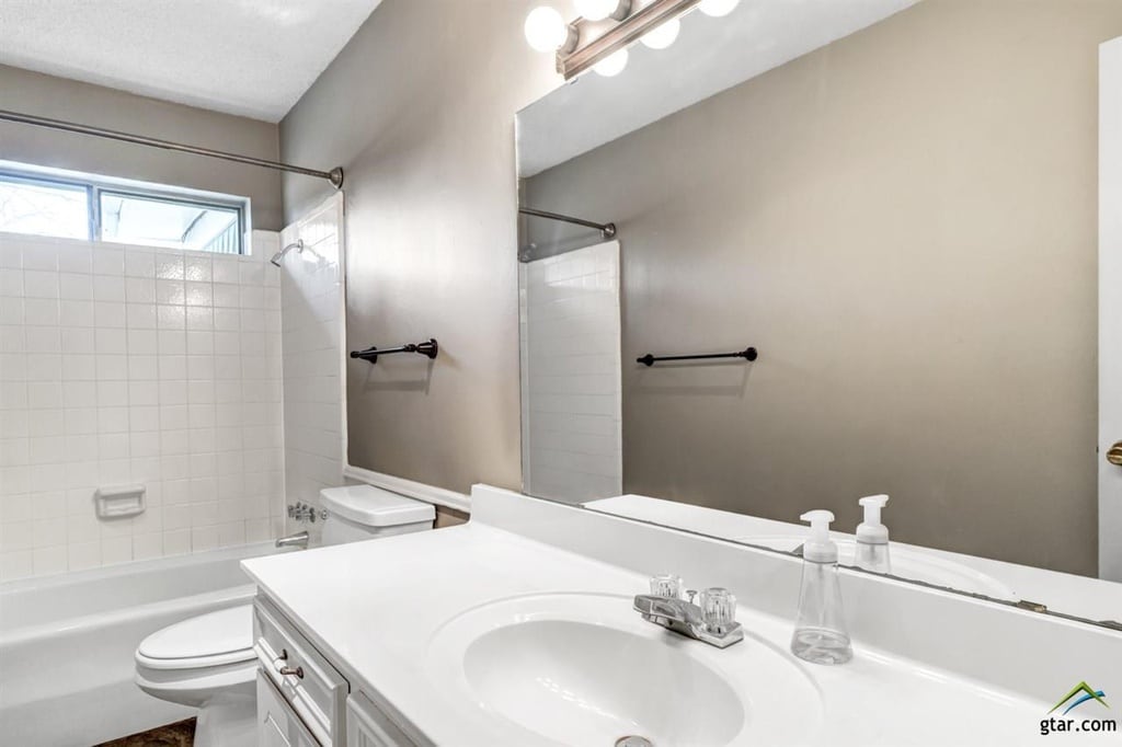 Building Photo - 407 Shiloh Rd