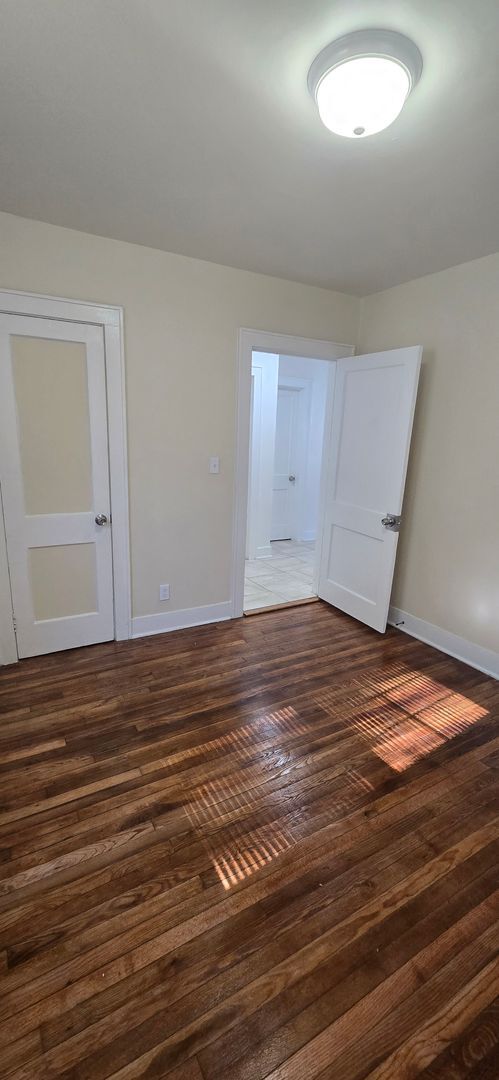 Building Photo - Freshly Renovated 3 bedroom available!