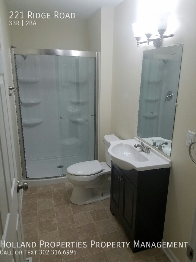 Building Photo - 221 Ridge Rd