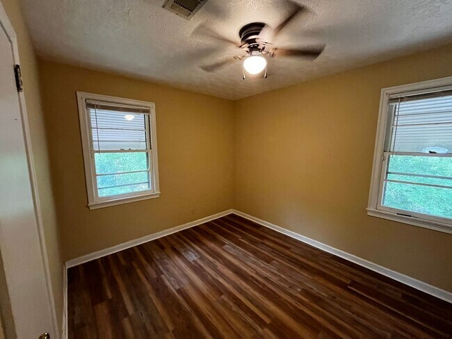 Building Photo - The Ideal Space to Balance Life, Work and ...