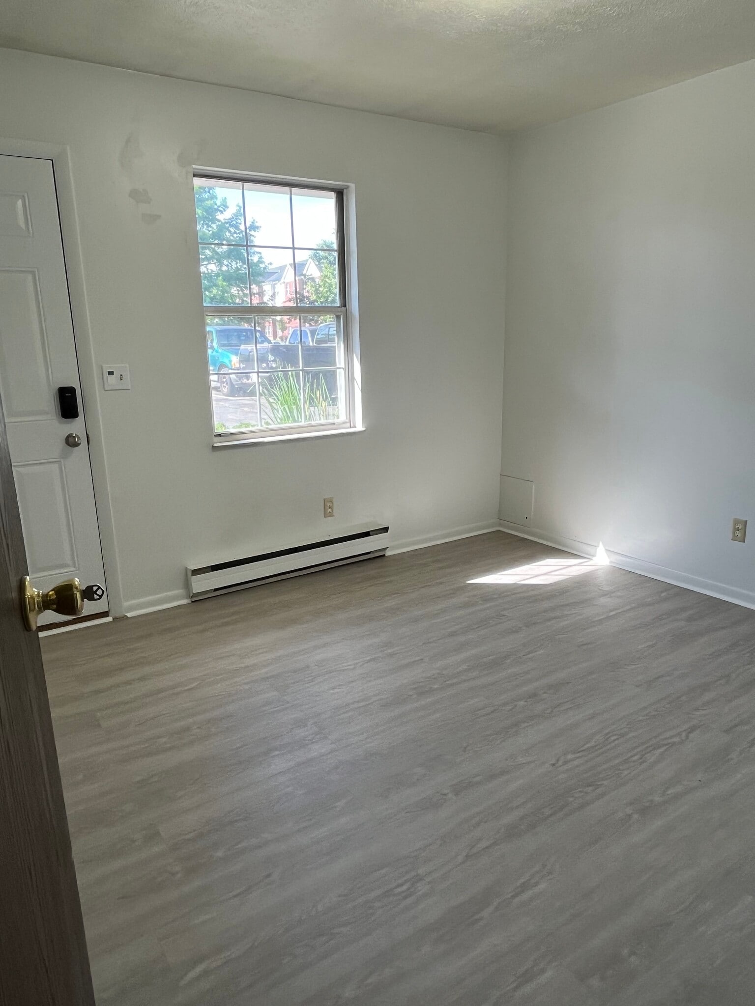 Building Photo - 1020 Arrowhead Dr