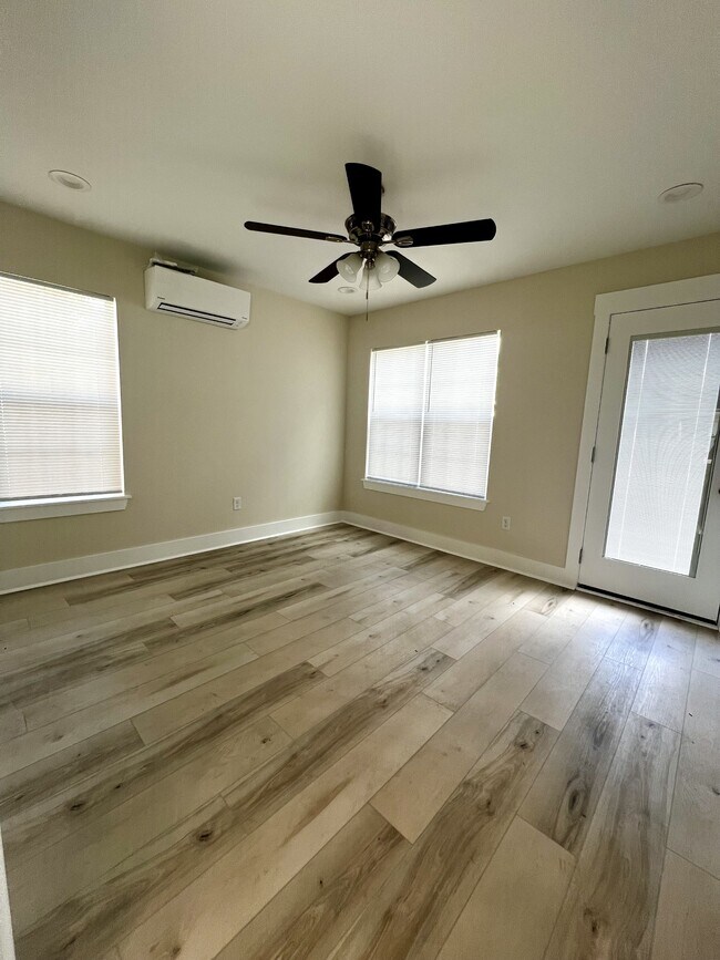 Building Photo - 215 Gores Row