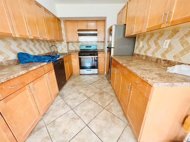 Building Photo - 61-50 219th St