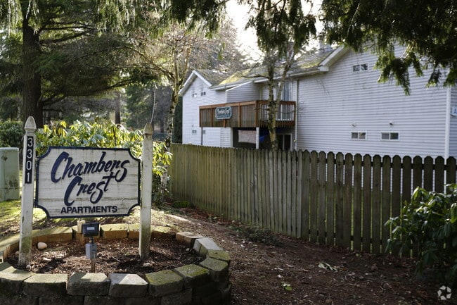 Building Photo - Chambers Crest