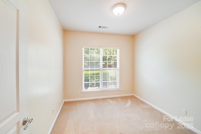 Building Photo - 2018 Sweetleaf Dr